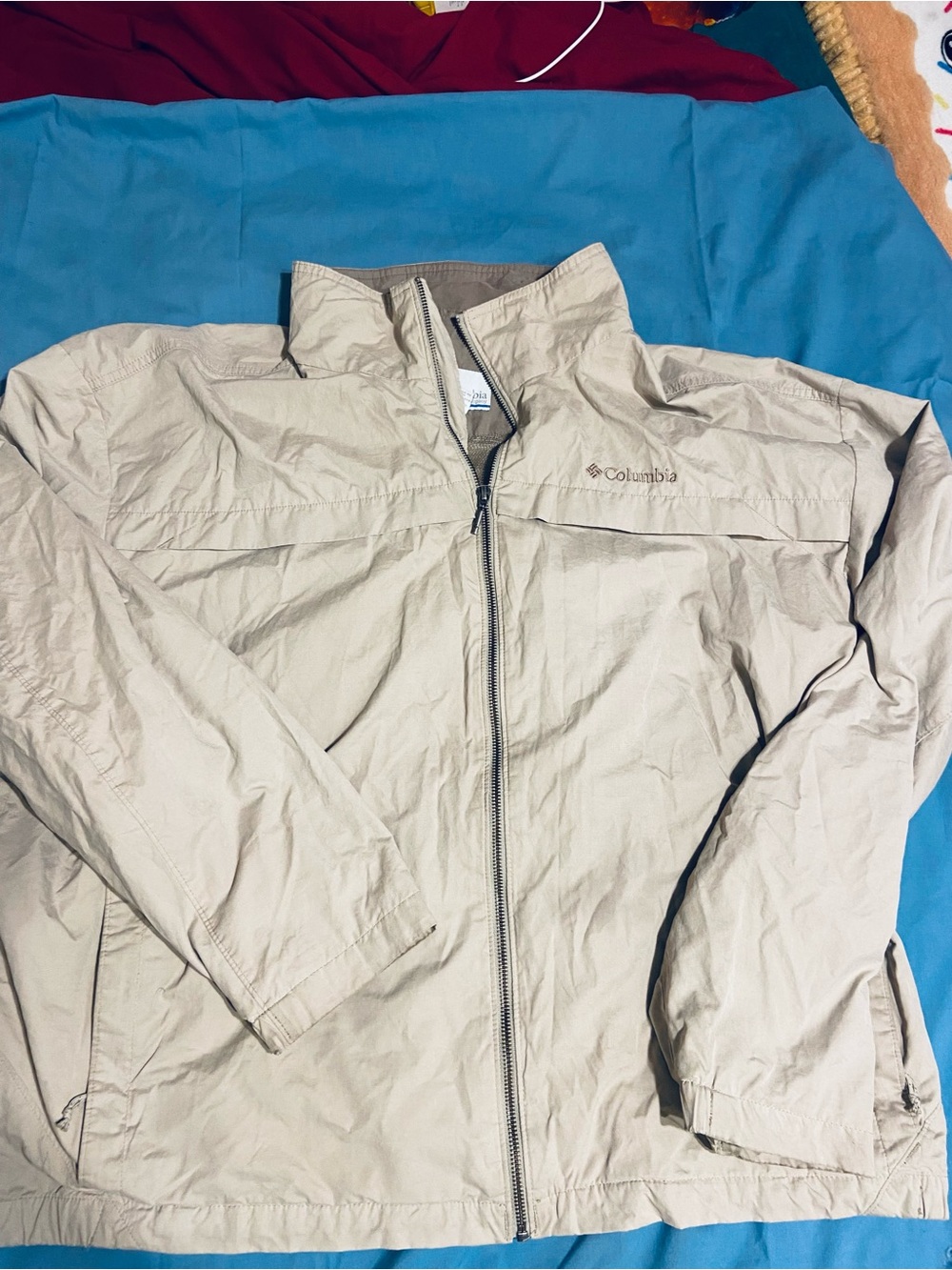 Columbia Men’s Beige/Tan Rain Jacket